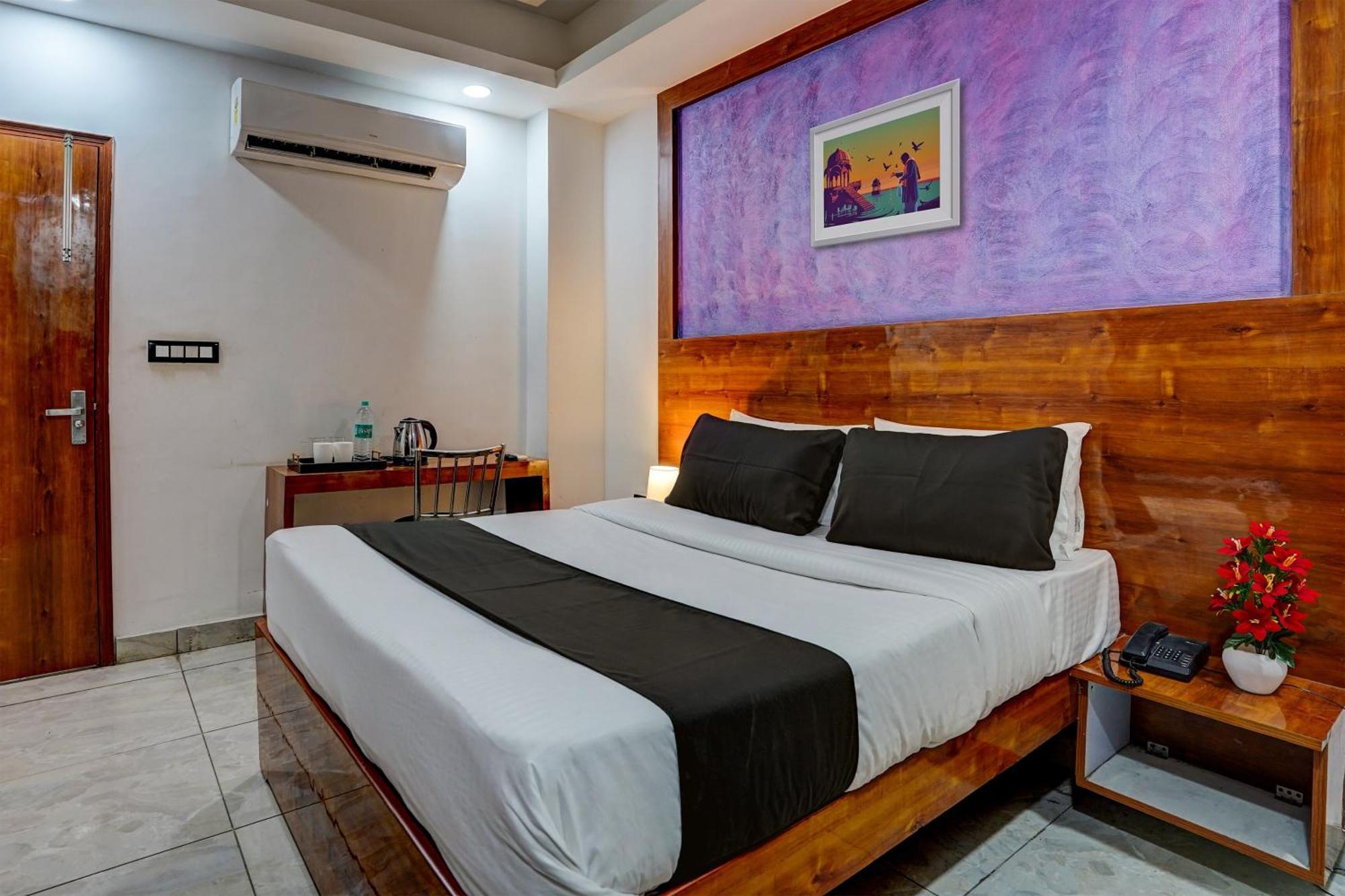 Hotel Hight Krone A Family Hotel Near Igi Airport Delhi New Delhi Exterior photo