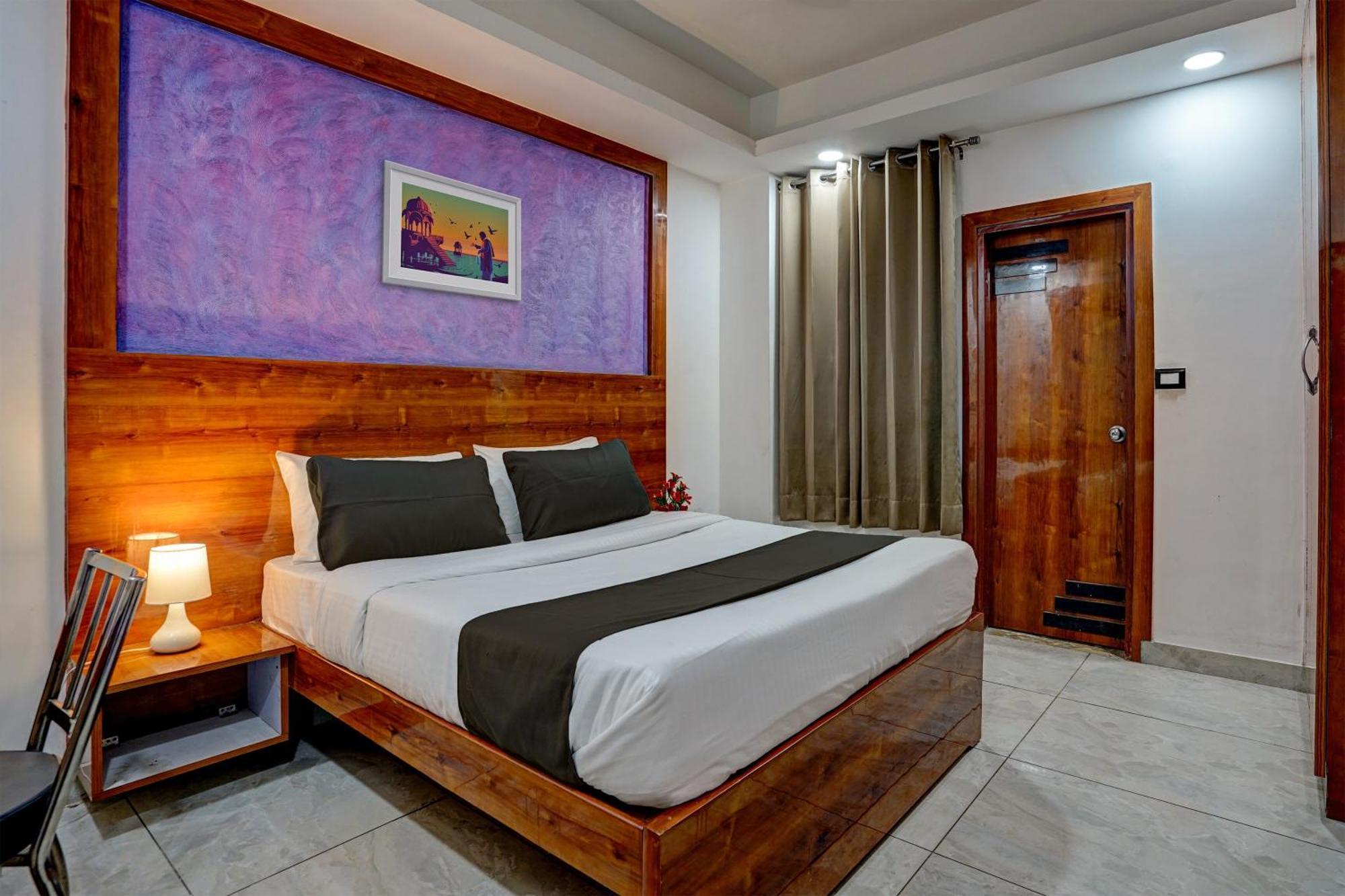 Hotel Hight Krone A Family Hotel Near Igi Airport Delhi New Delhi Exterior photo